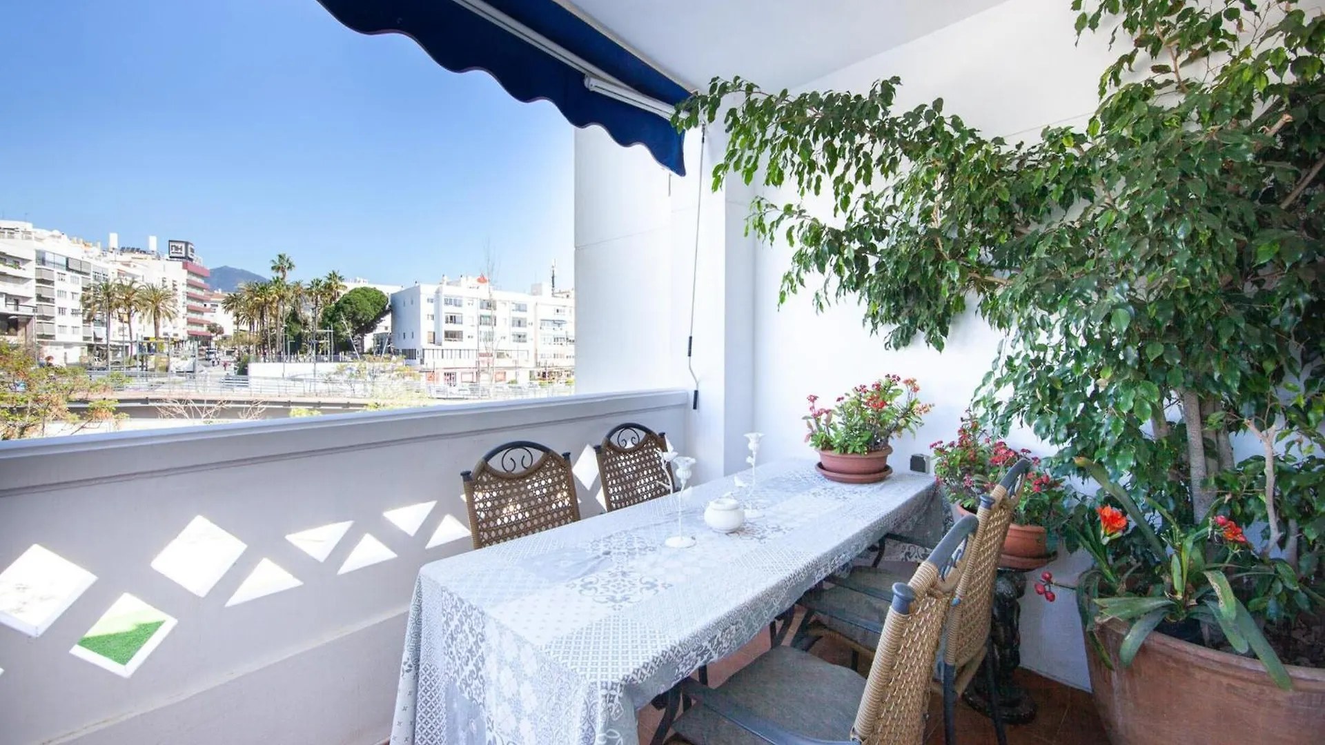 Beautiful Apartment With View Marbella